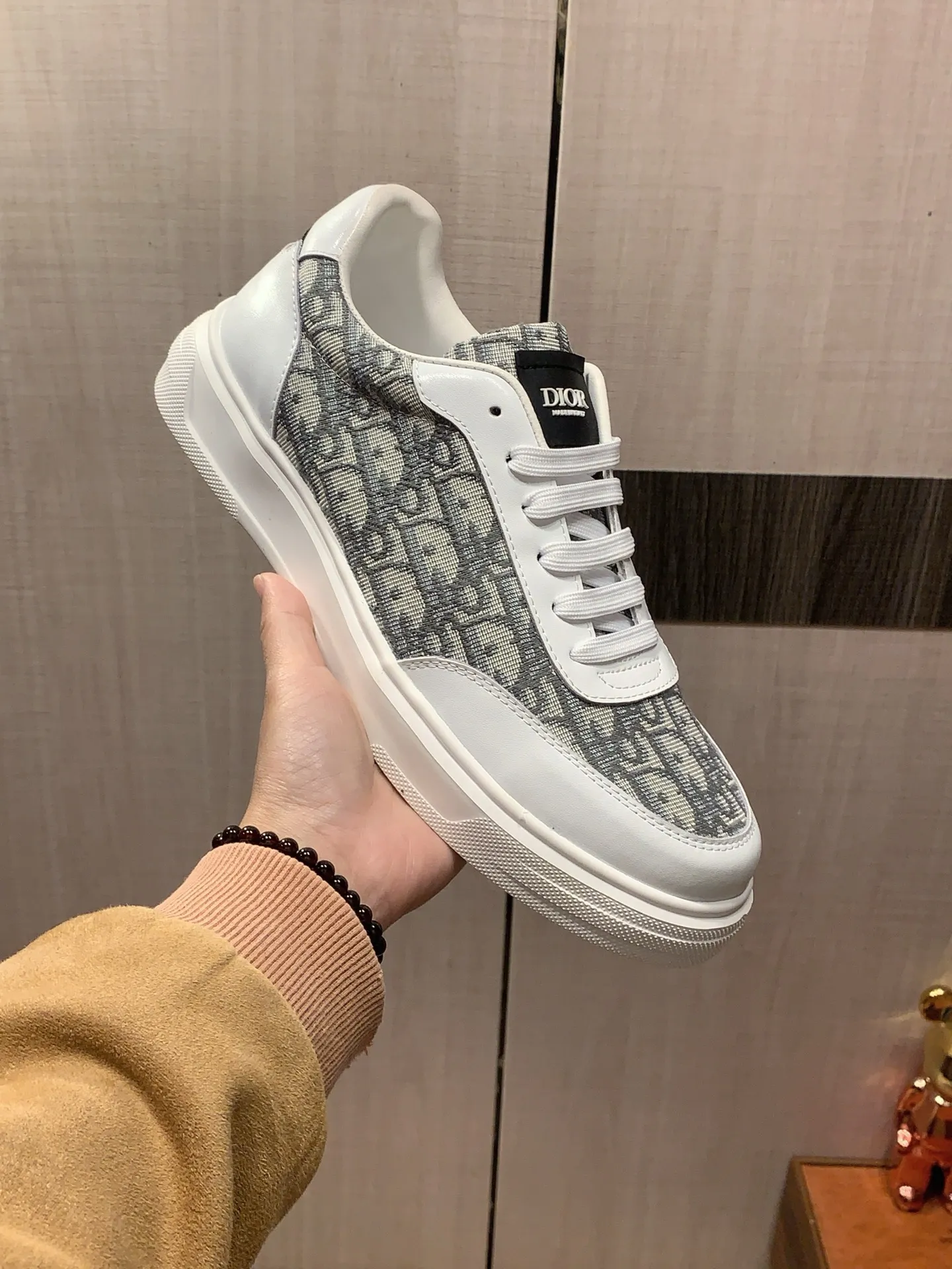 Men's men's shoes💰420💰💰🎩🎩[Lightning][Lightning] "Dior DIOR*" The latest • popular casual shoes, top brand [seduce] luxury ~ purchasing agency, top ~ quality. [Strong] The upper is made of imported breathable cowhide with material ➕ breathable sheepskin feet (•) and fine workmanship. The original stylish and stylish soft rubber wear-resistant and non-slip outsole is light and comfortable on the feet. The real thing looks better when photographed in person. 111: code: 38-44, 3️⃣ colors selected